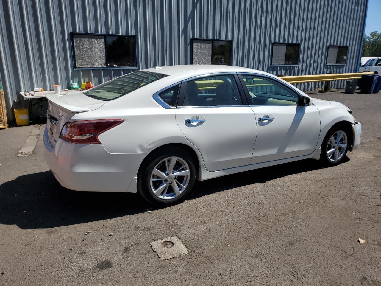 2013 Nissan Altima 2.5 - Image 3