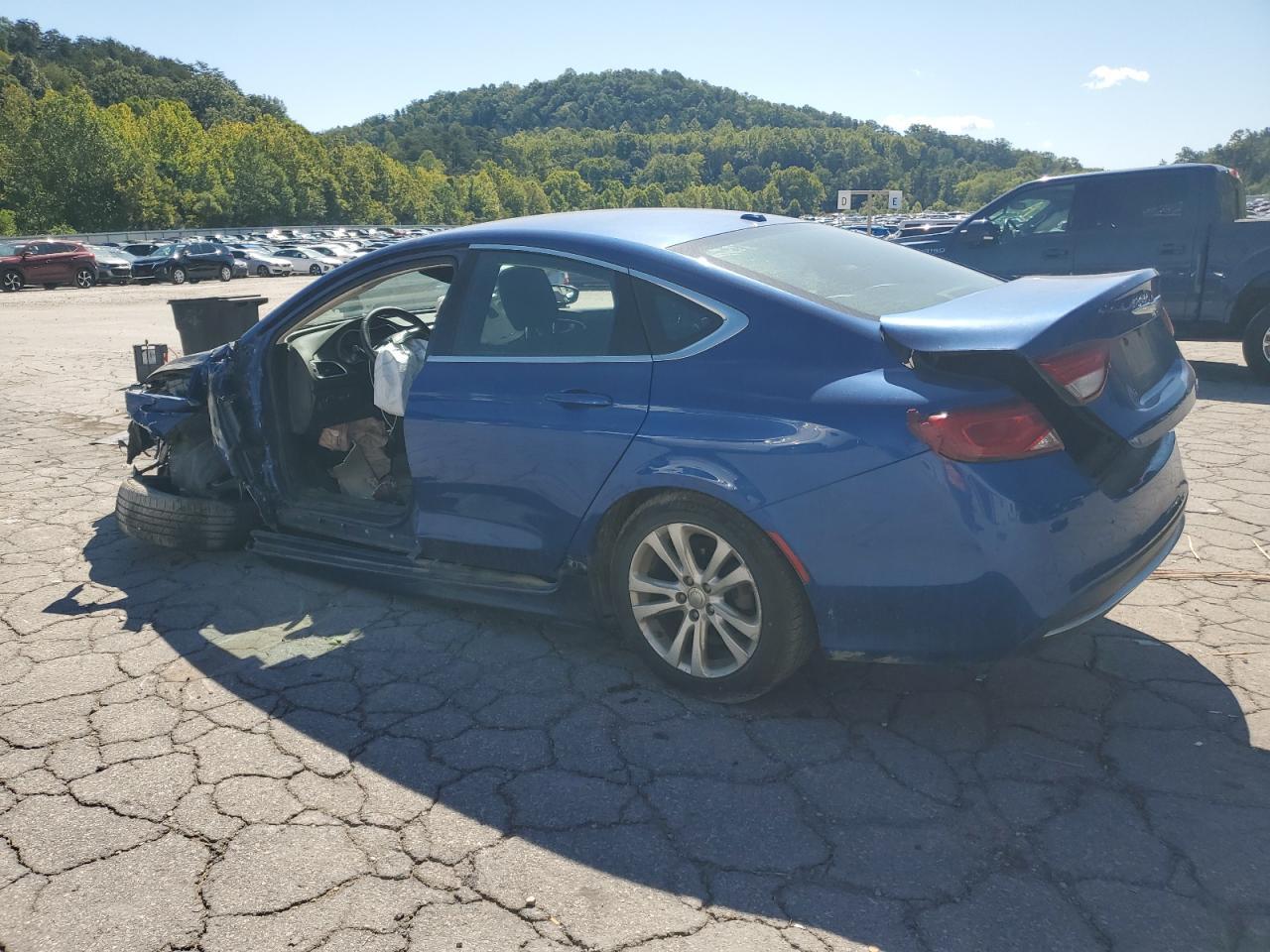 2015 Chrysler 200 Limited - Image 2