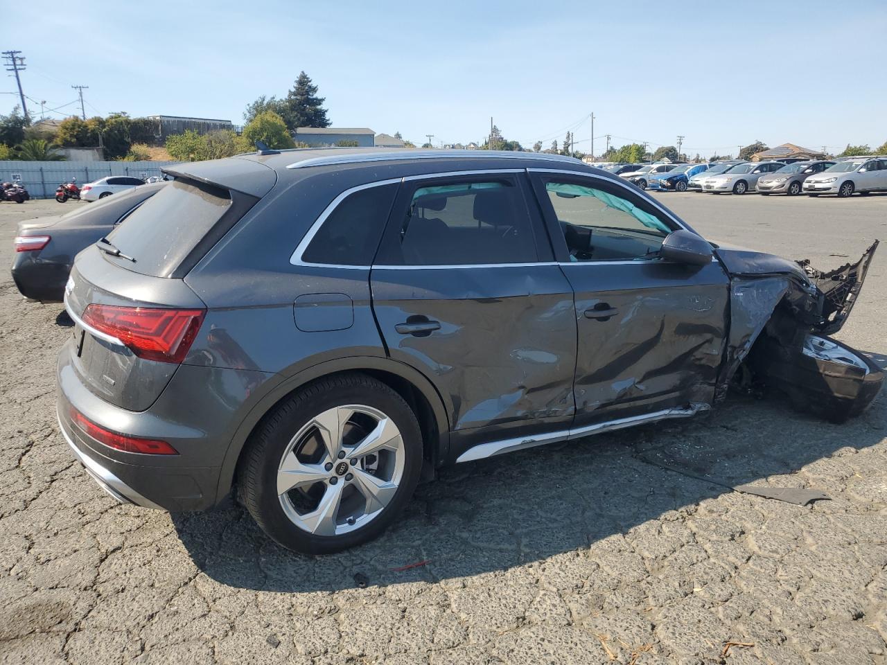 2023 Audi Q5 Premium Plus 45 - Фото 3