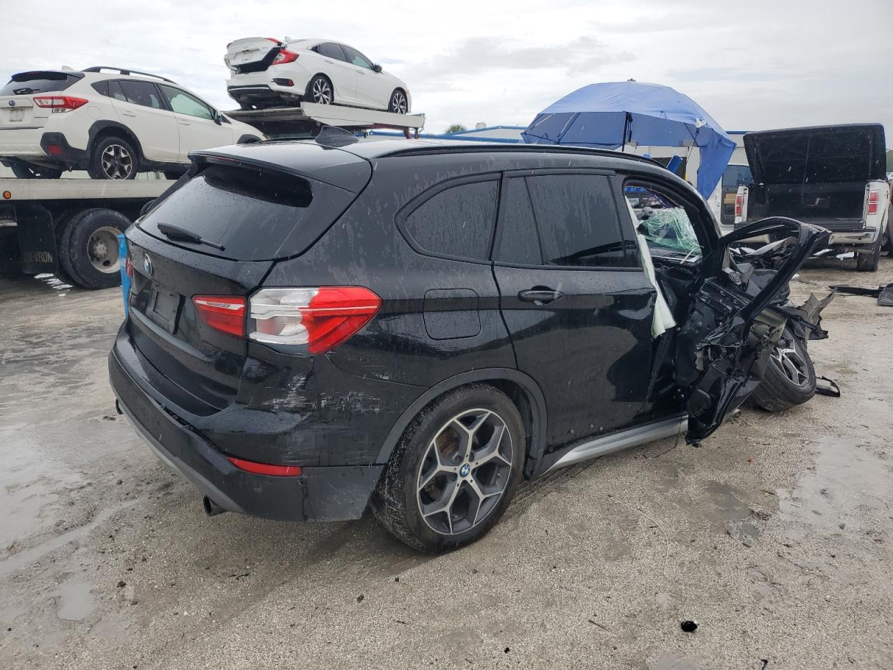 2017 BMW X1 Sdrive28I - Фото 3