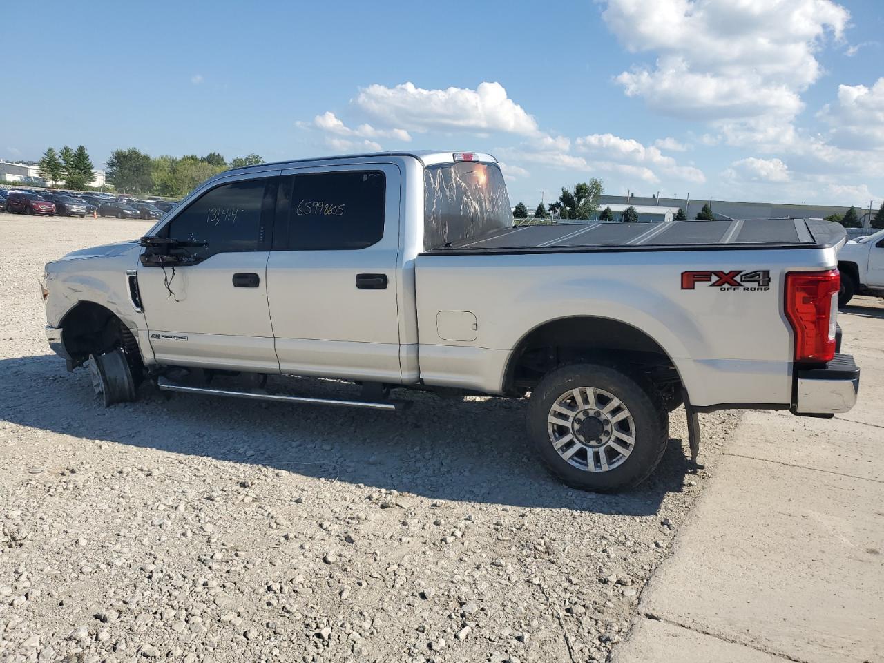 2017 Ford F350 Super Duty - Фото 2