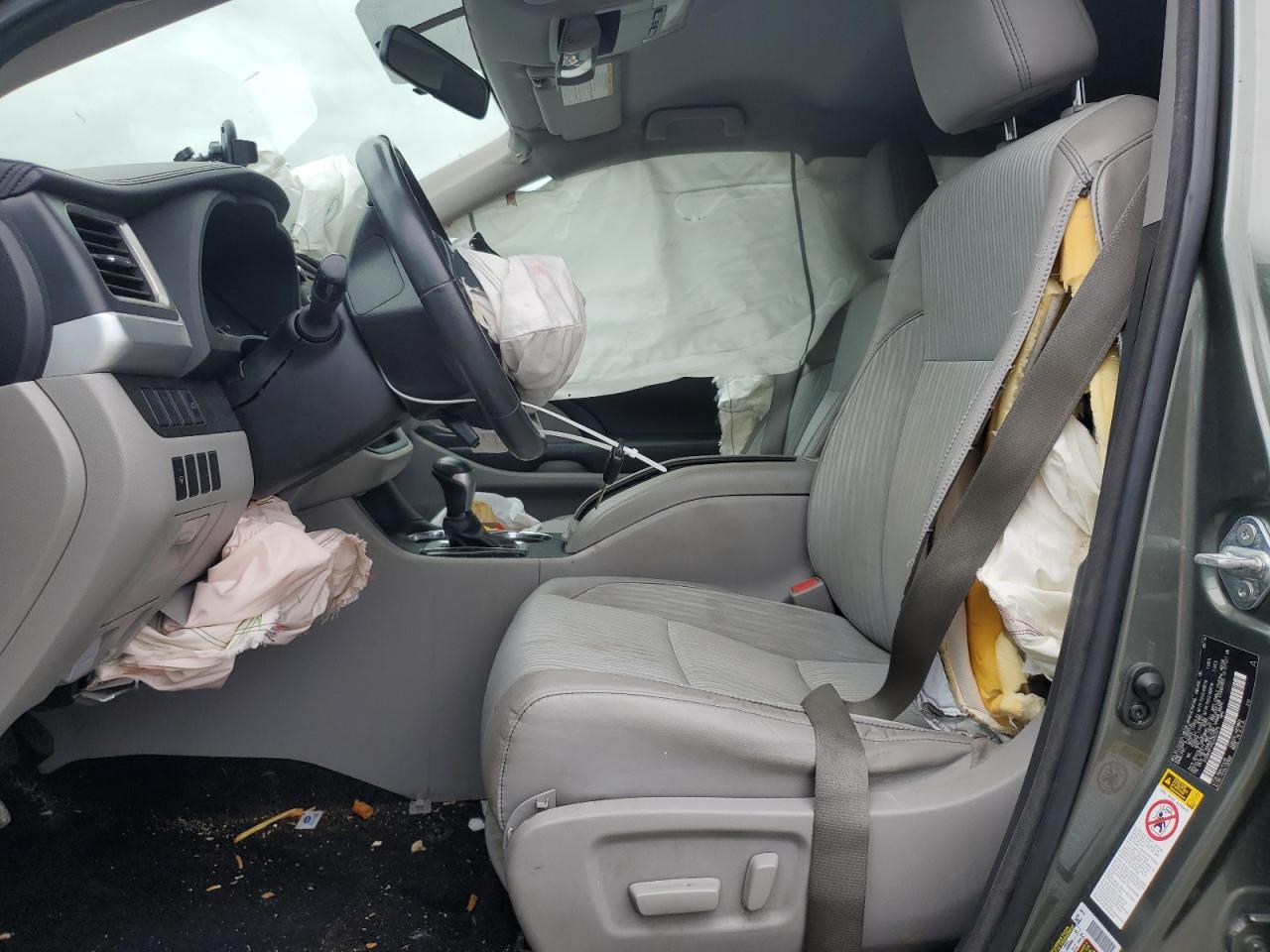 2014 Toyota Highlander Le - Фото 7