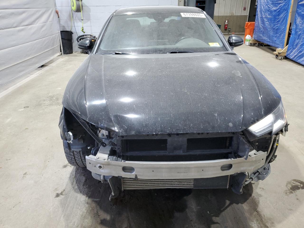 2017 Audi A4 Premium - Фото 5