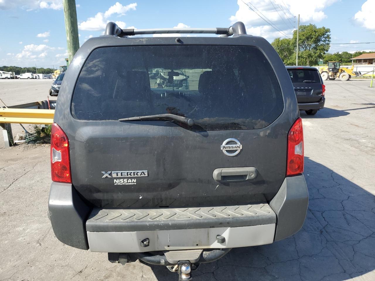 2014 Nissan Xterra X - Image 6
