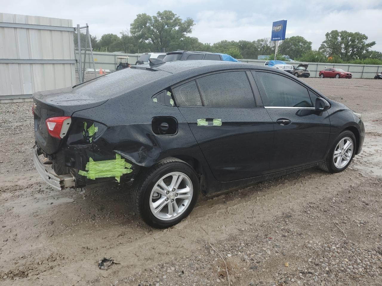 2017 Chevrolet Cruze Lt - Image 3