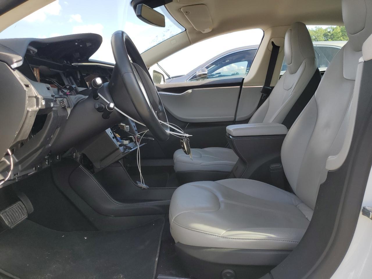 2014 Tesla Model S 4D 85 - Фото 7