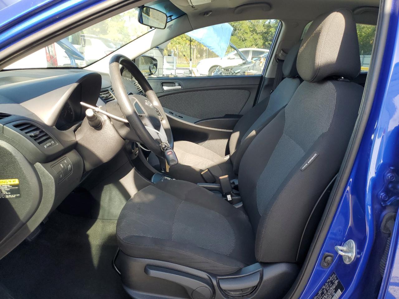 2013 Hyundai Accent Gls - Фото 7