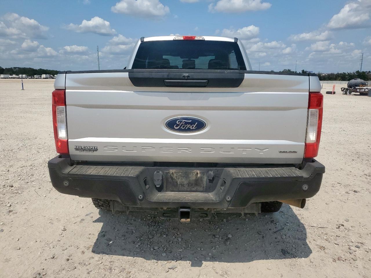 2019 Ford F250 Super Duty - Image 6