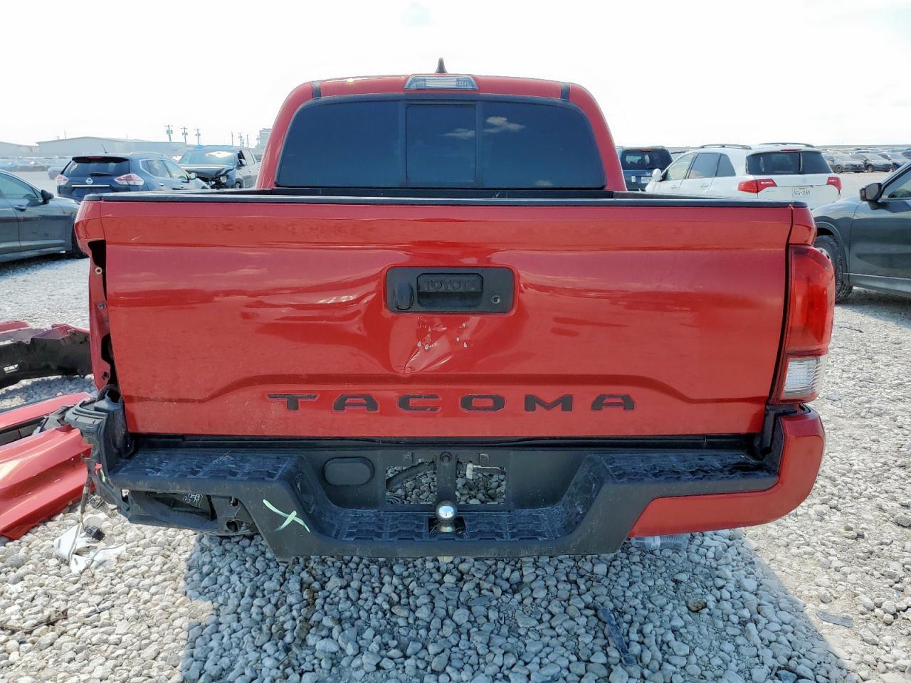 2022 Toyota Tacoma Double Cab - Image 6