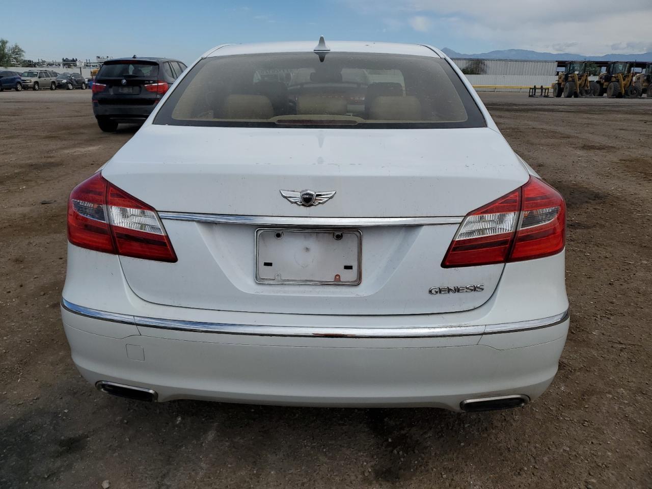 2013 Hyundai Genesis 3.8L - Image 6