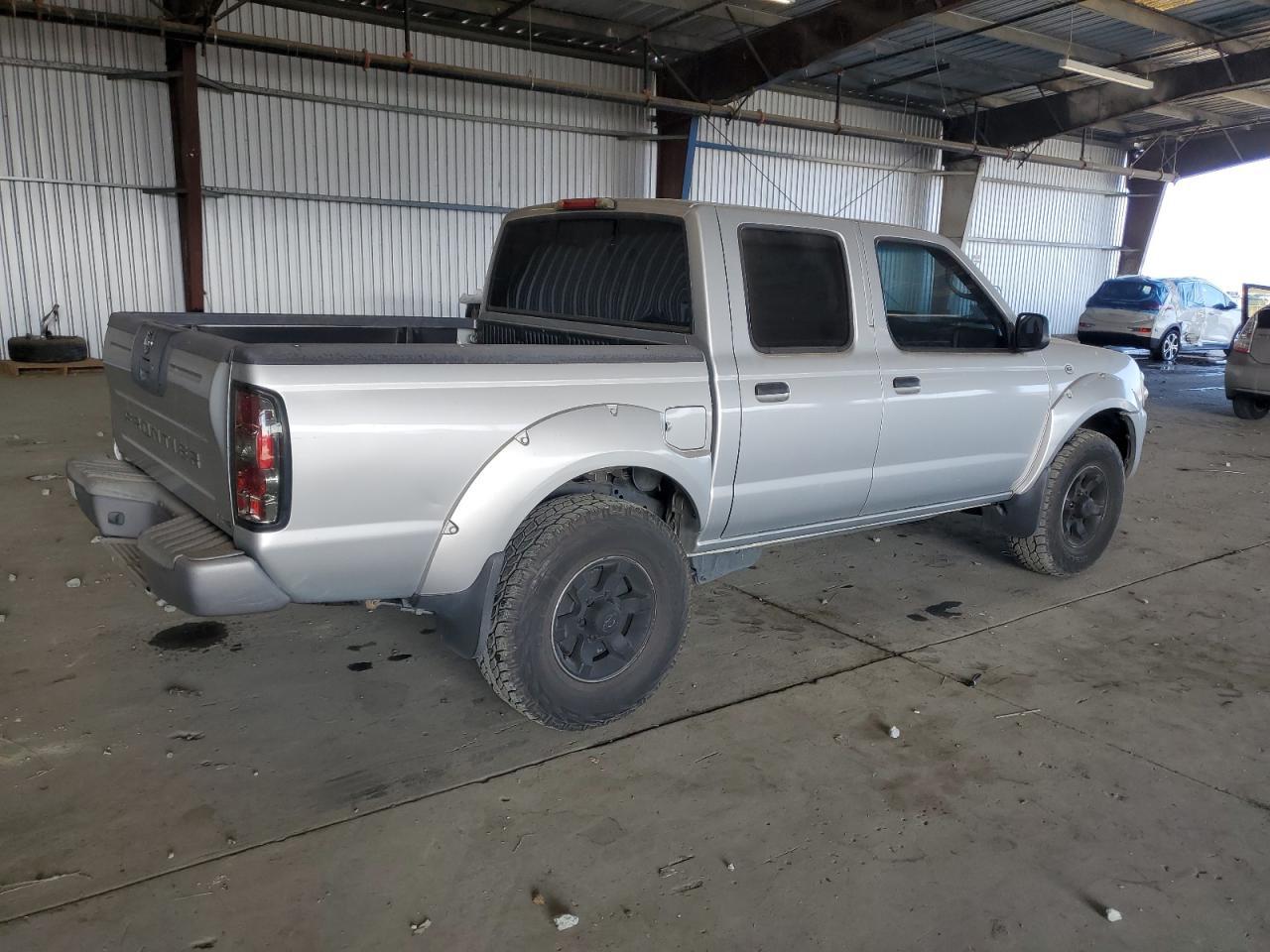 2004 Nissan Frontier Crew Cab Xe V6 - Фото 3