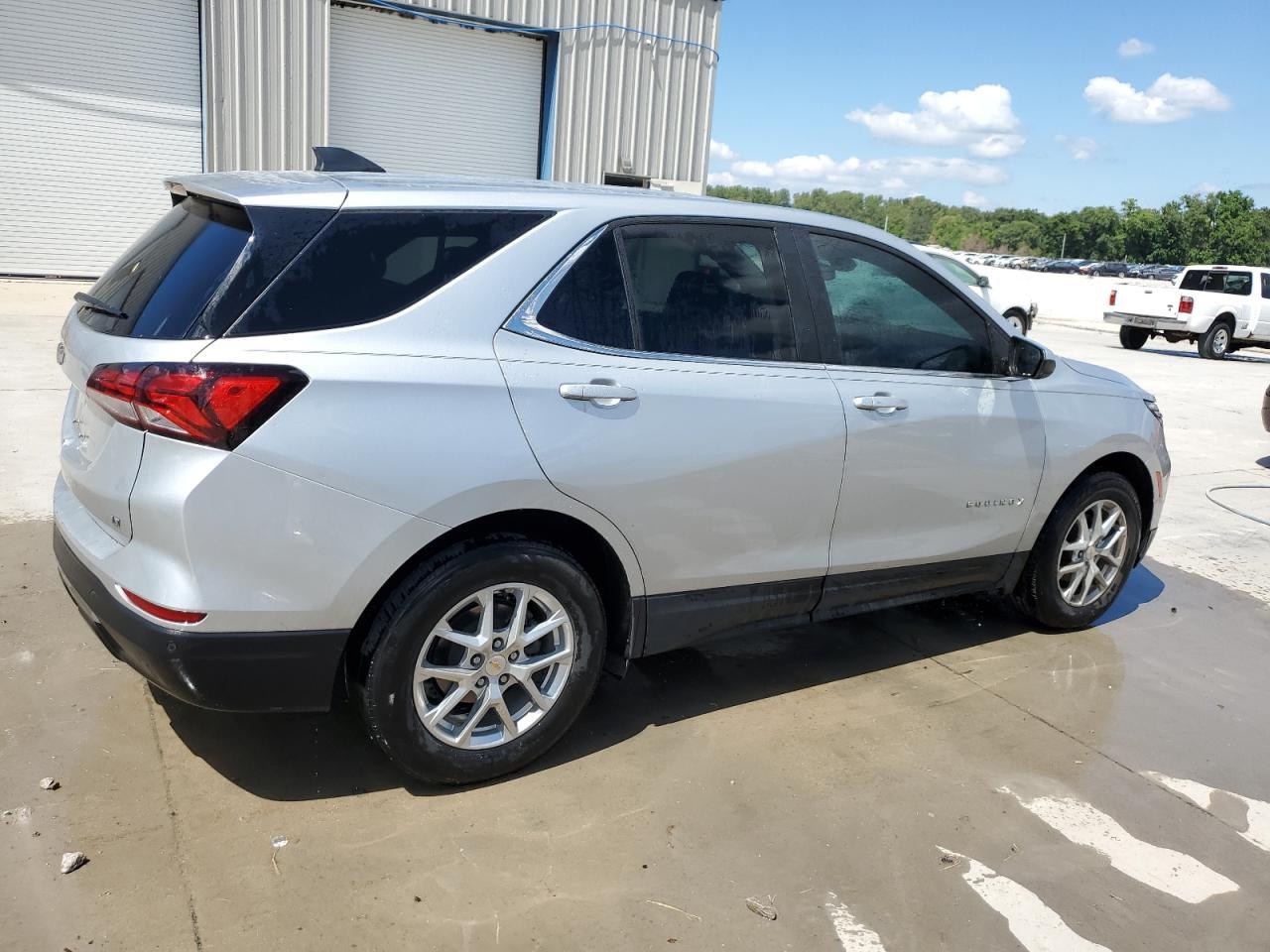 2022 Chevrolet Equinox Lt - Фото 3