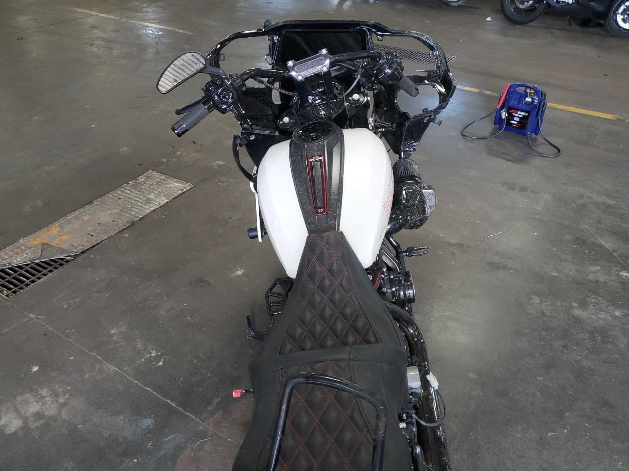 2024 Harley-Davidson Fltrxstse - Image 6