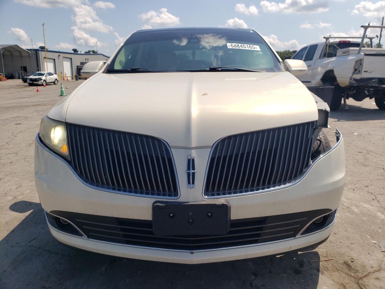 2013 Lincoln Mkt - Image 5