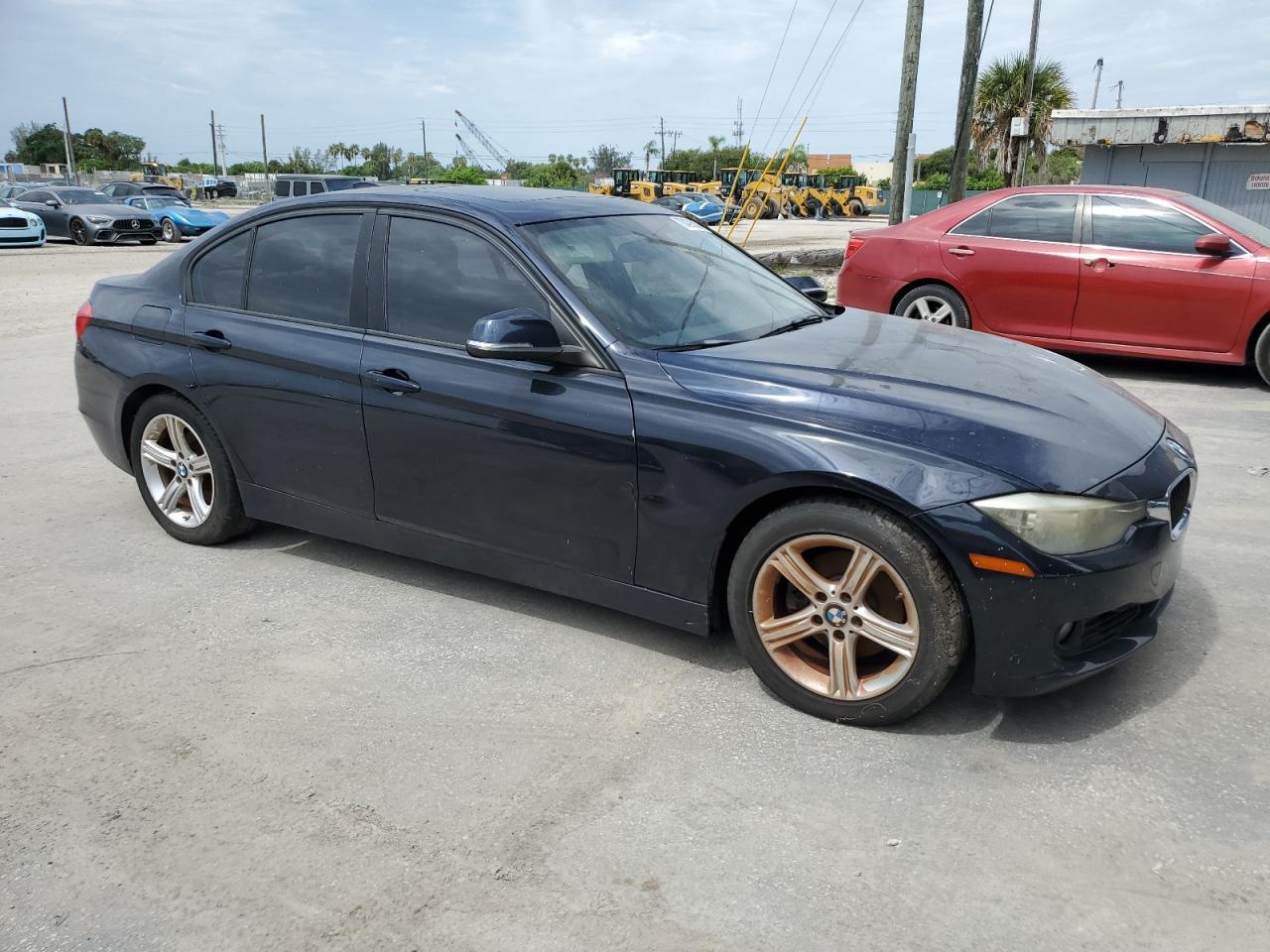 2014 BMW 328 I - Фото 4