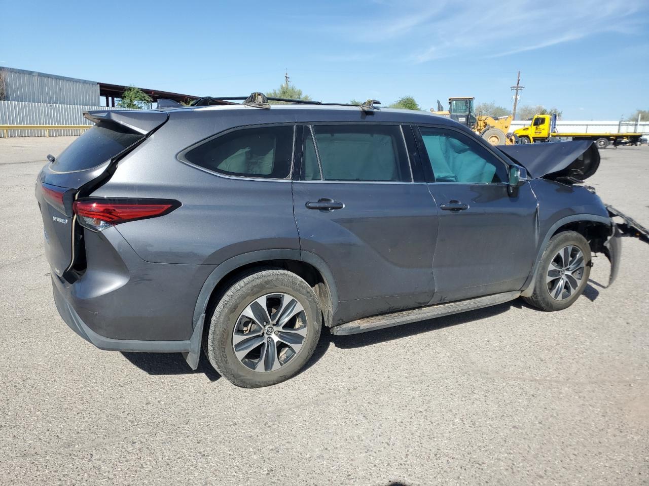 2022 Toyota Highlander Hybrid Xle - Image 3