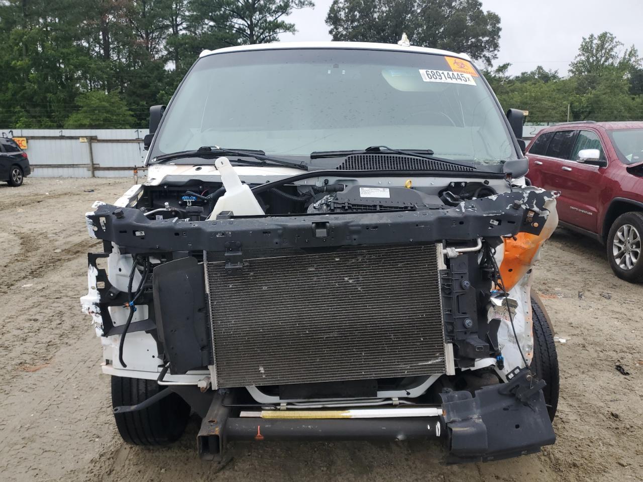 2022 Chevrolet Express G2500 - Фото 5