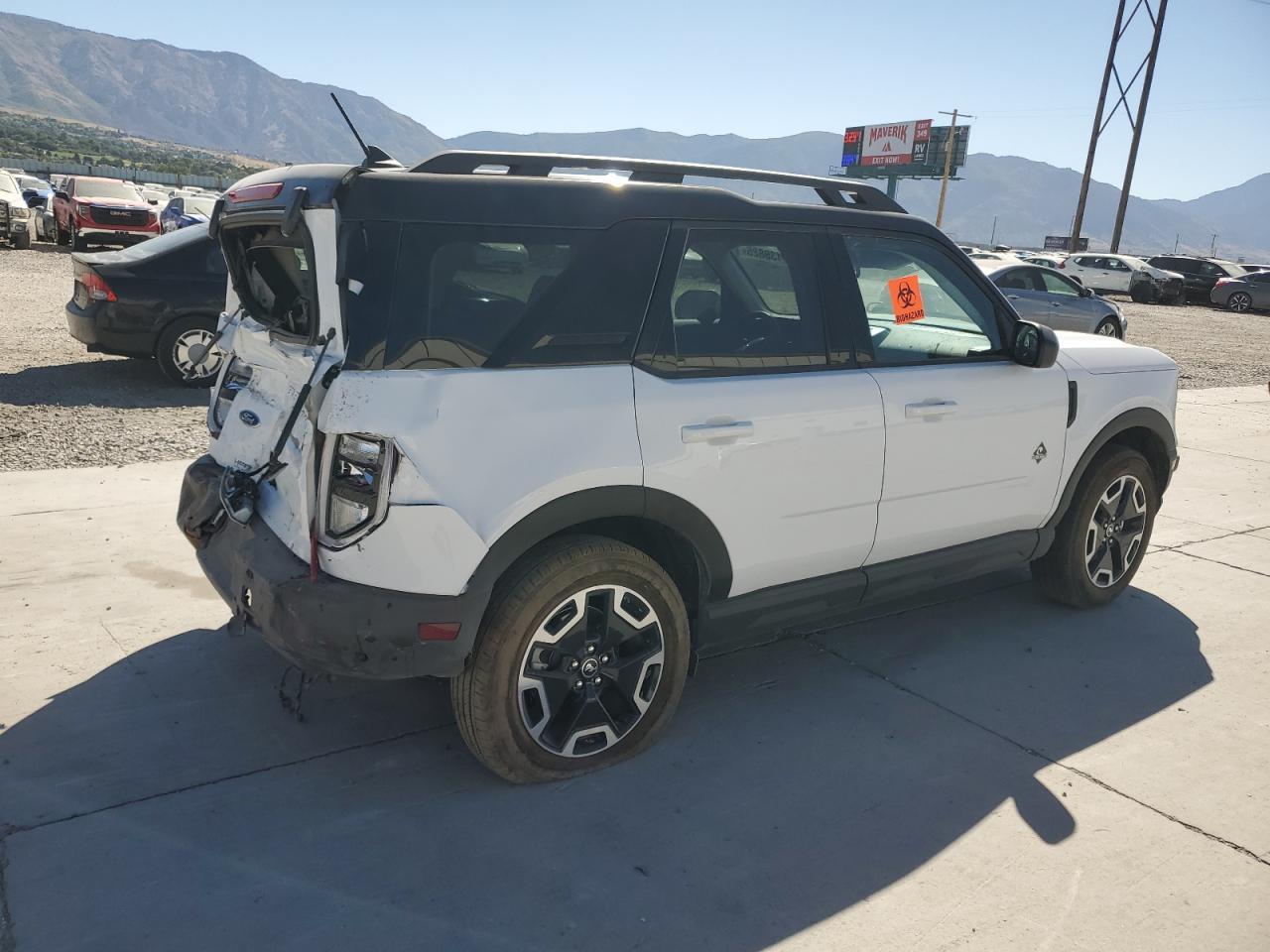 2024 Ford Bronco Sport Outer Banks - Фото 3