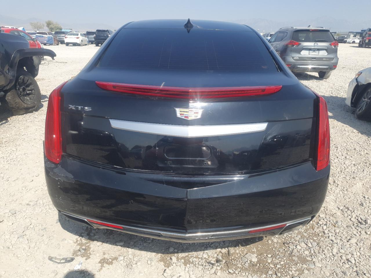 2017 Cadillac Xts Luxury - Image 6