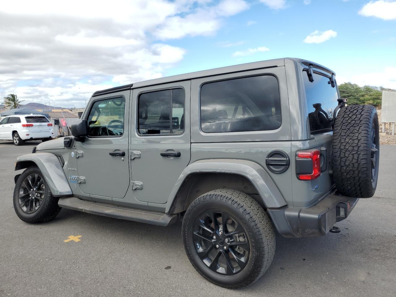 2021 Jeep Wrangler Unlimited Sahara 4Xe - Фото 2