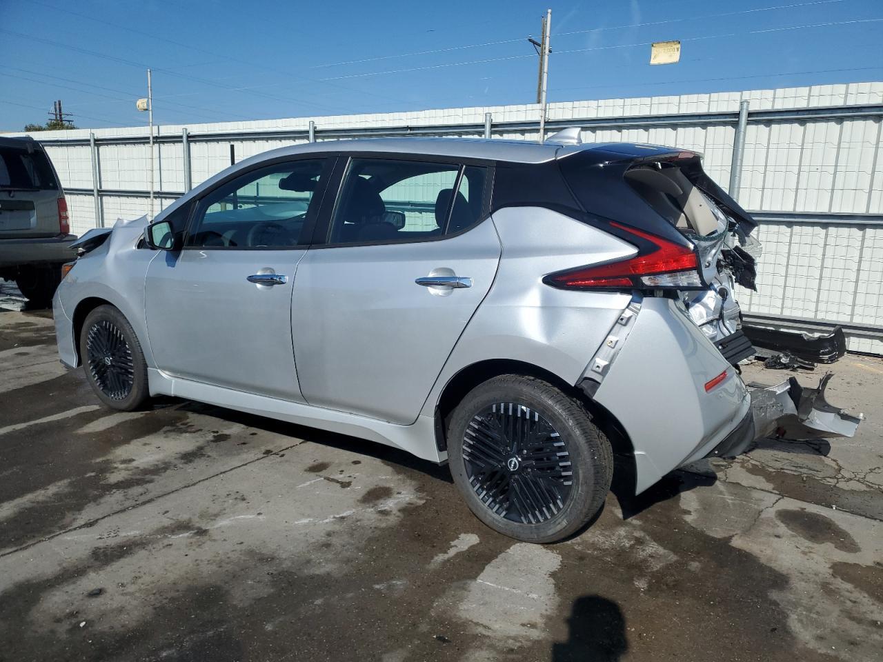 2025 Nissan Leaf Sv Plus - Image 2