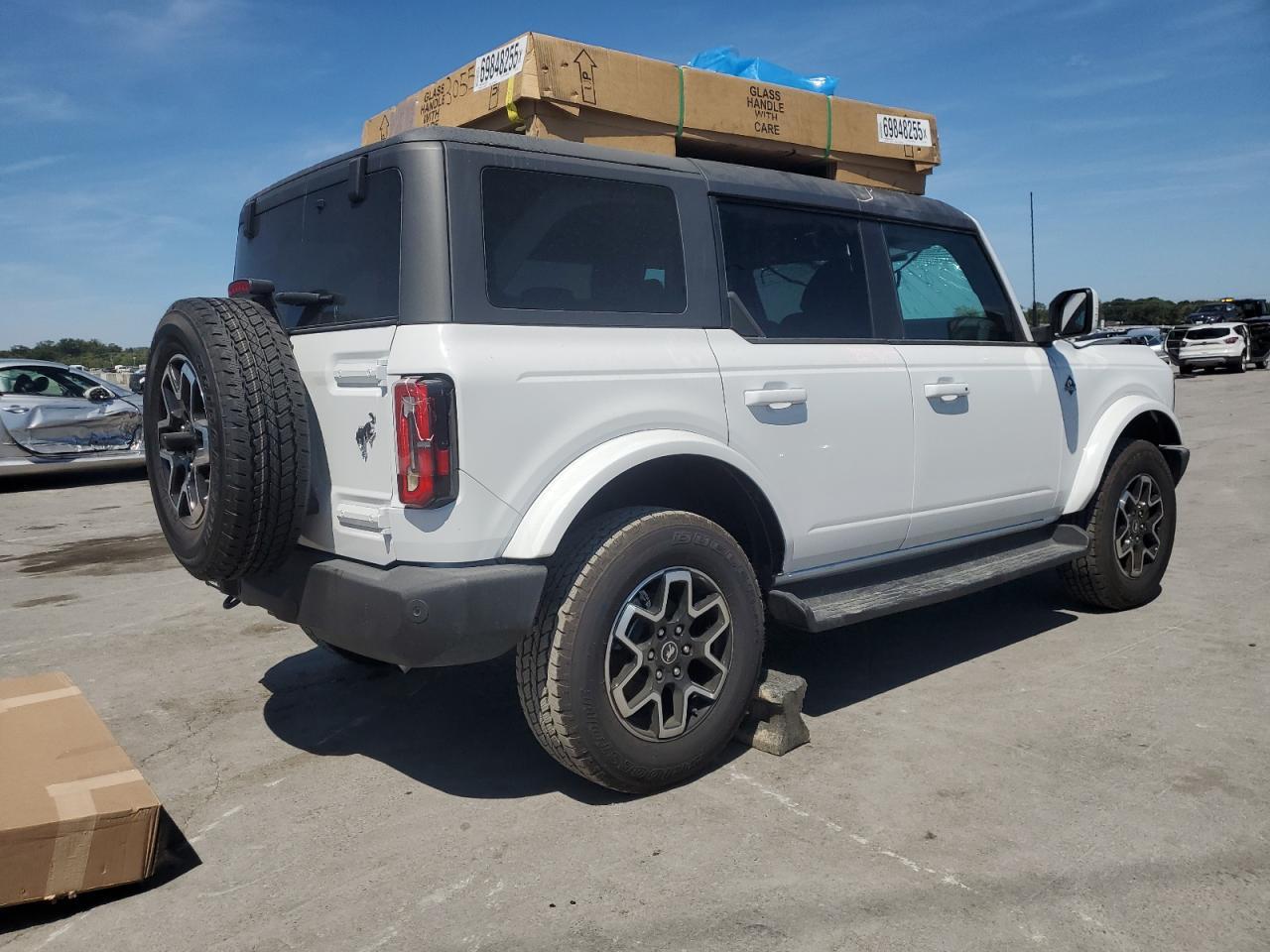 2025 Ford Bronco Outer Banks - Фото 3