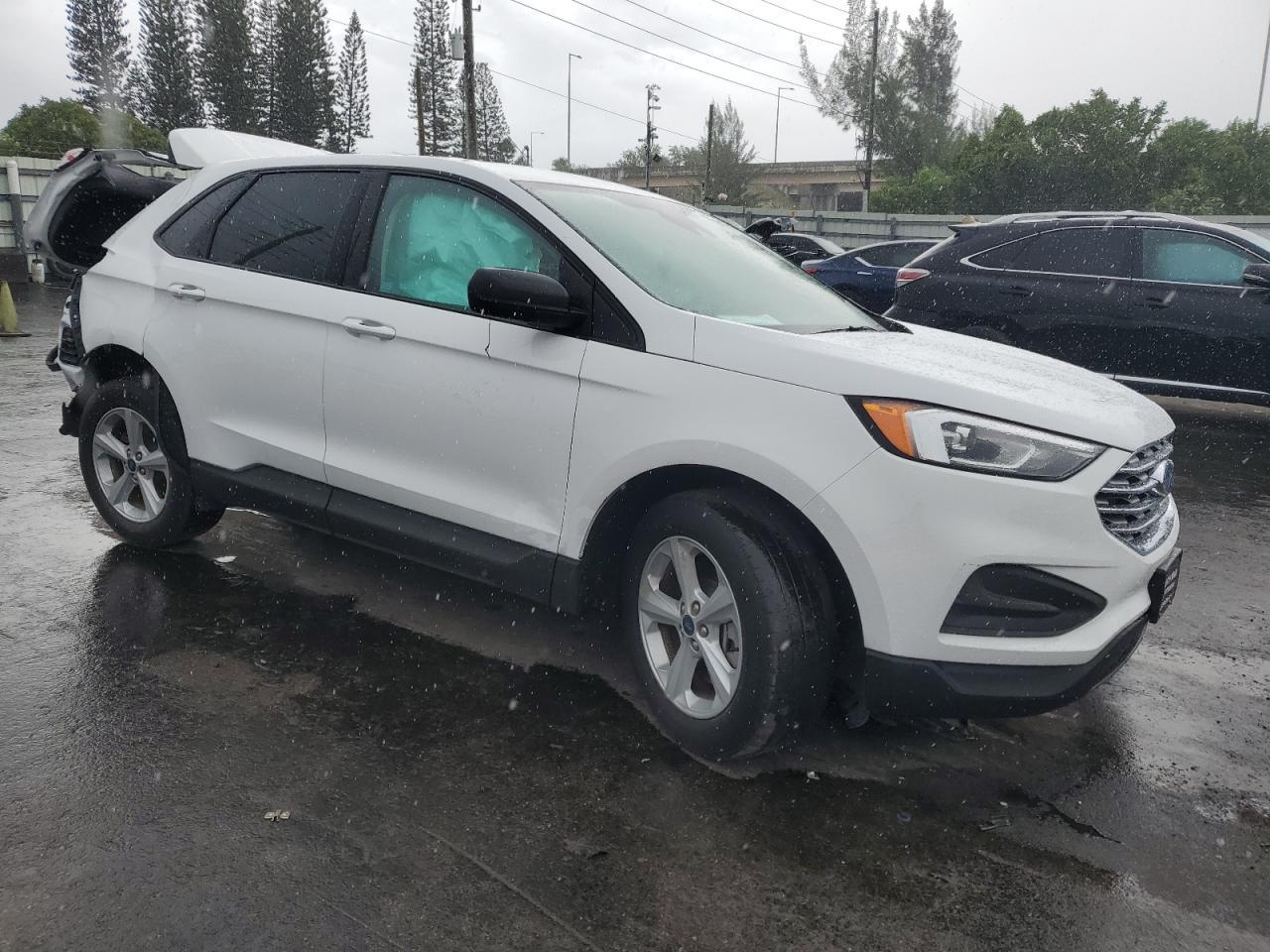 2021 Ford Edge Se - Фото 4