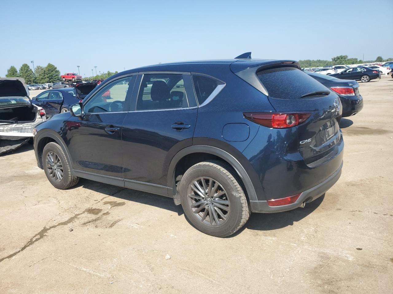 2019 Mazda Cx-5 Touring - Image 2