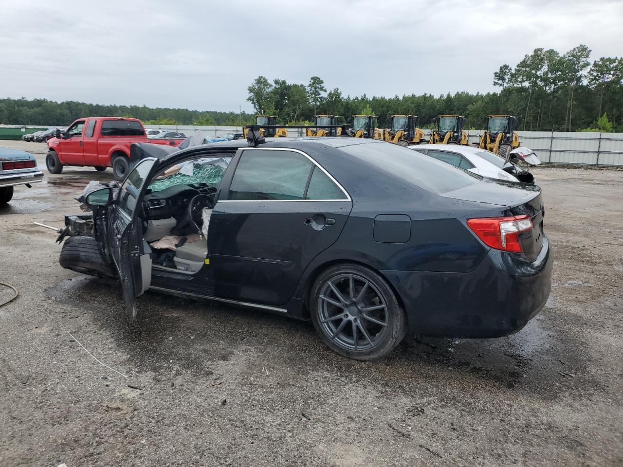 2012 Toyota Camry Base - Фото 2