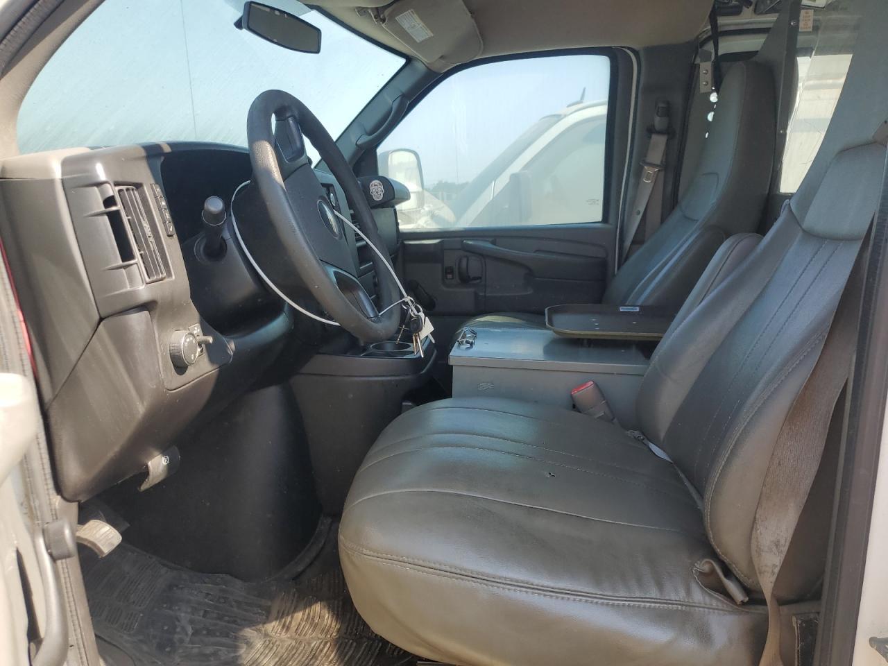 2012 Chevrolet Express G2500 - Image 7