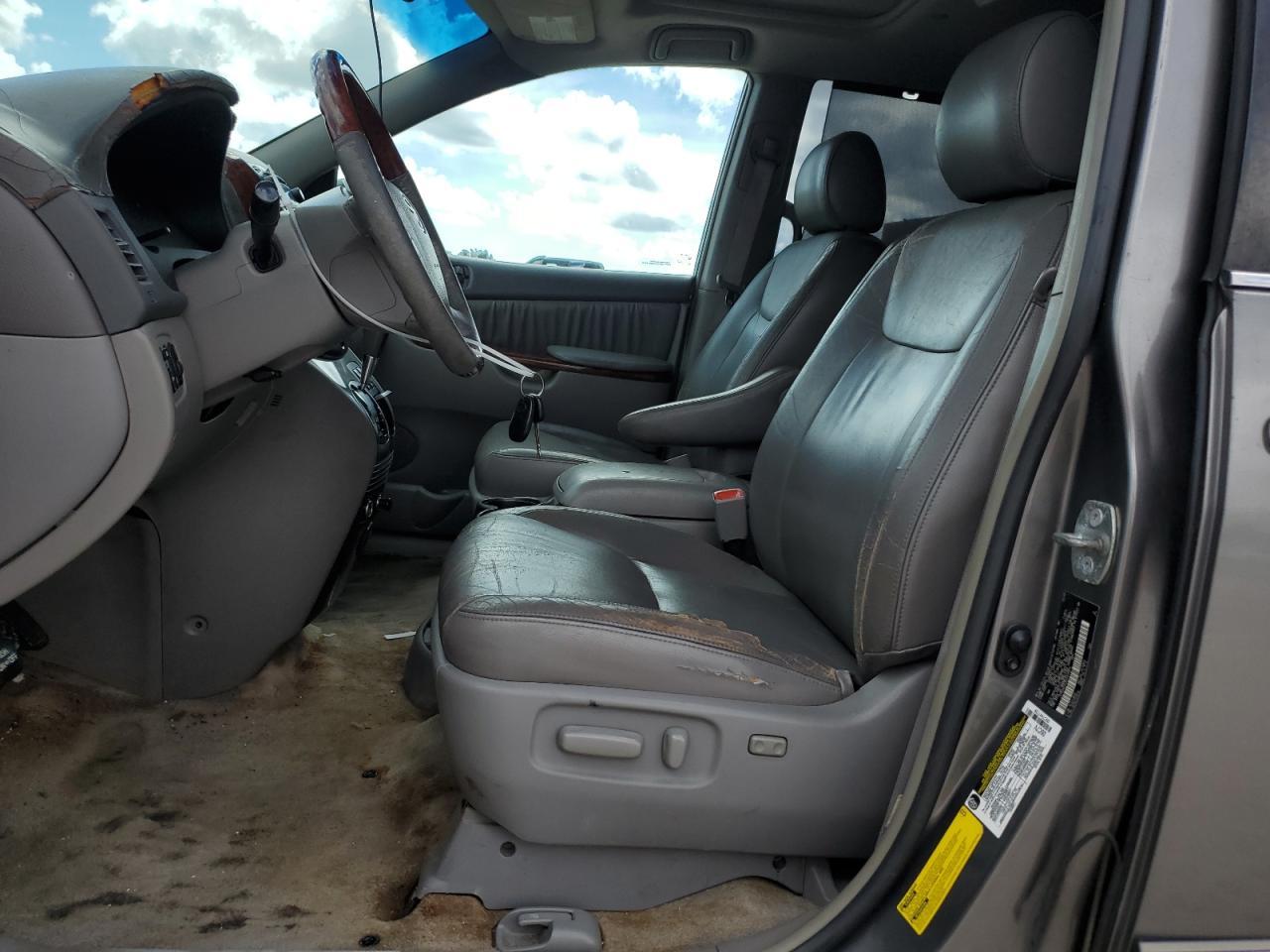 2005 Toyota Sienna Xle - Image 7