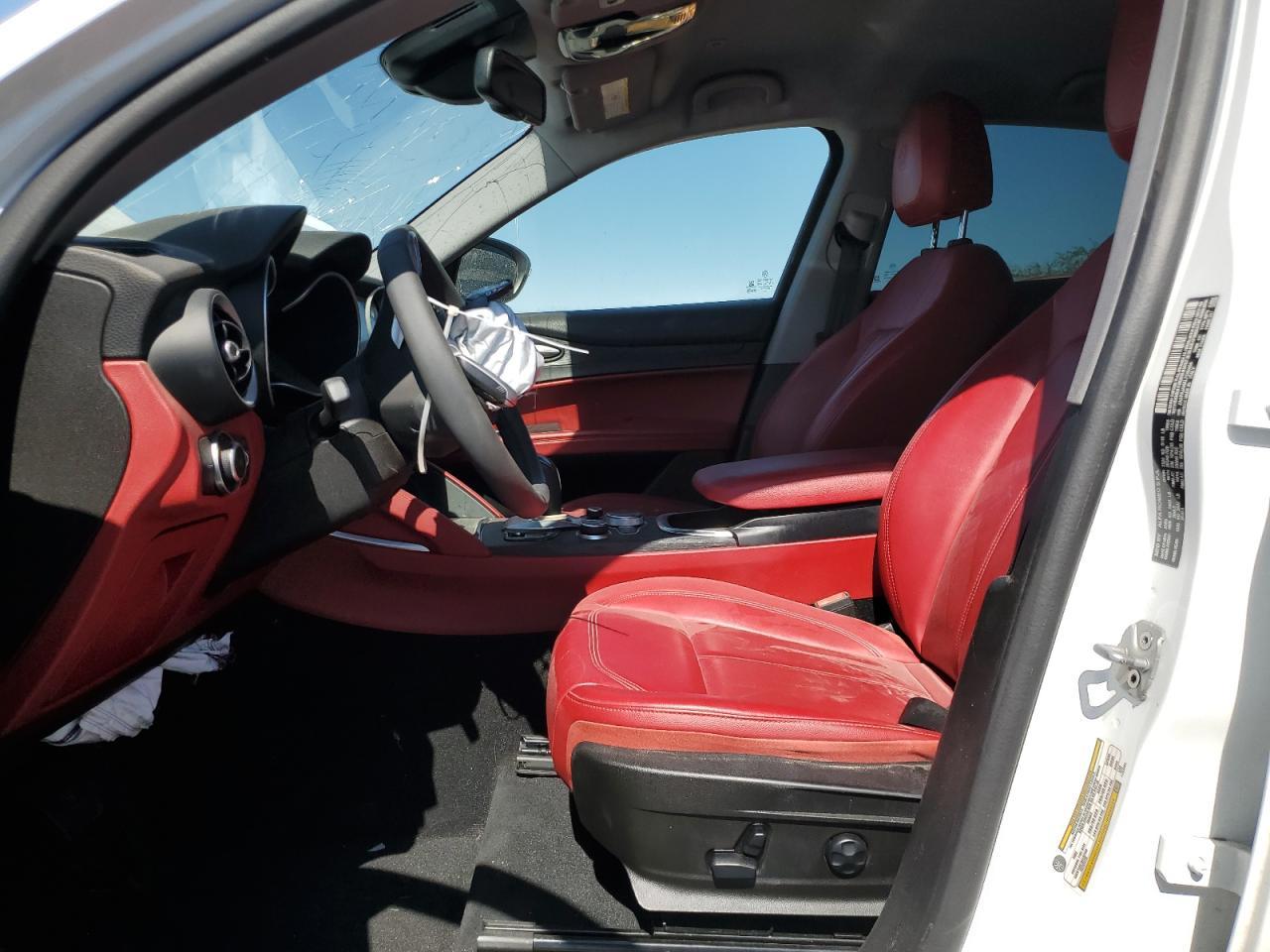 2020 Alfa Romeo Stelvio - Фото 7