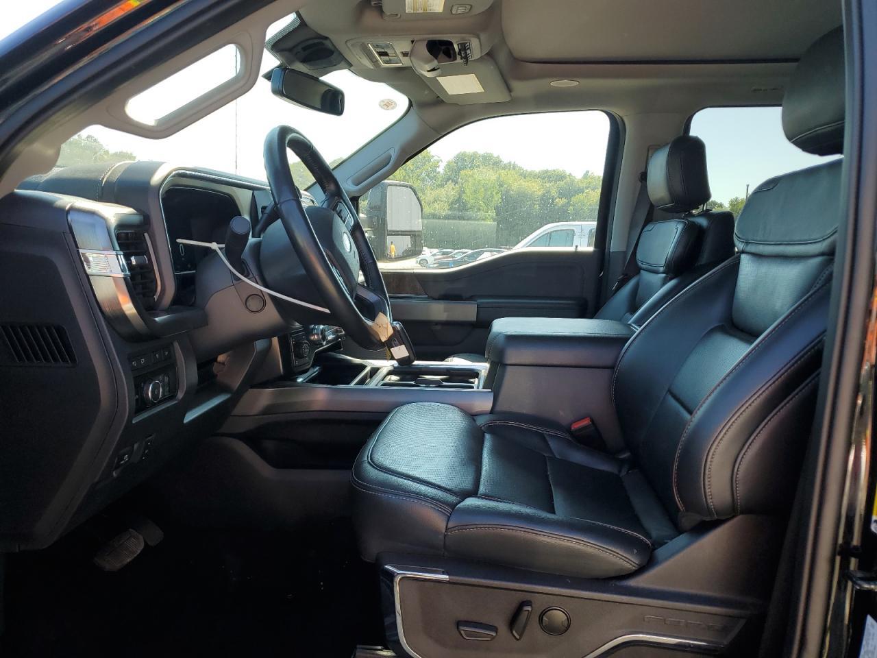 2023 Ford F250 Super Duty - Image 7