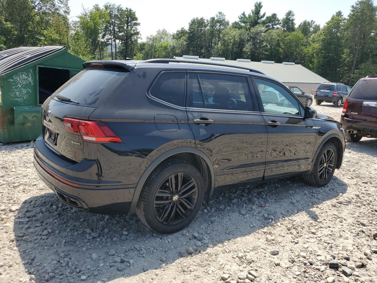 2022 Volkswagen Tiguan Se R-Line Black - Image 3