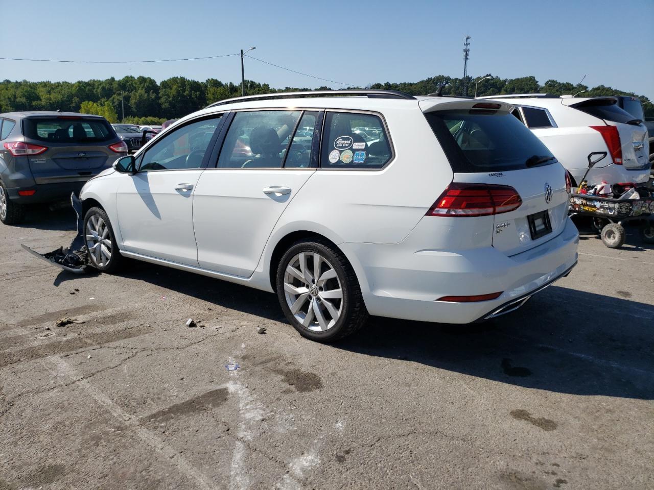 2019 Volkswagen Golf Sportwagen S - Фото 2