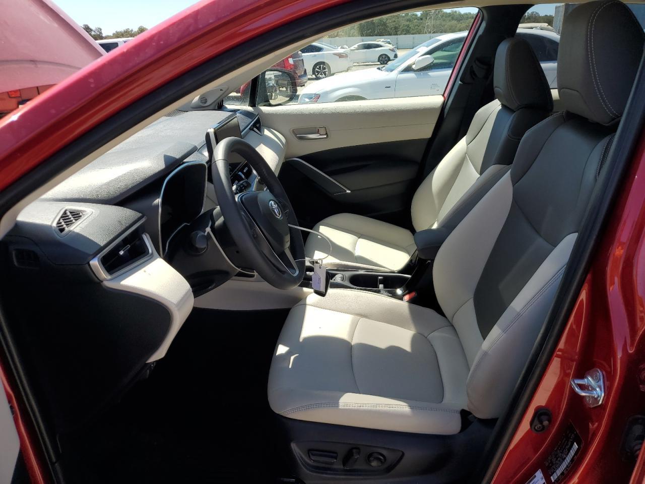 2024 Toyota Corolla Cross Xle - Фото 7