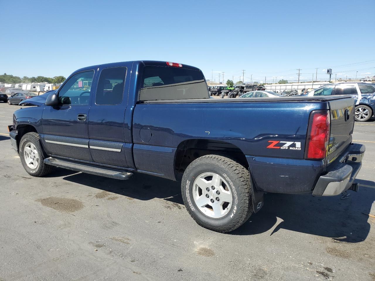 2005 Chevrolet Silverado K1500 - Image 2