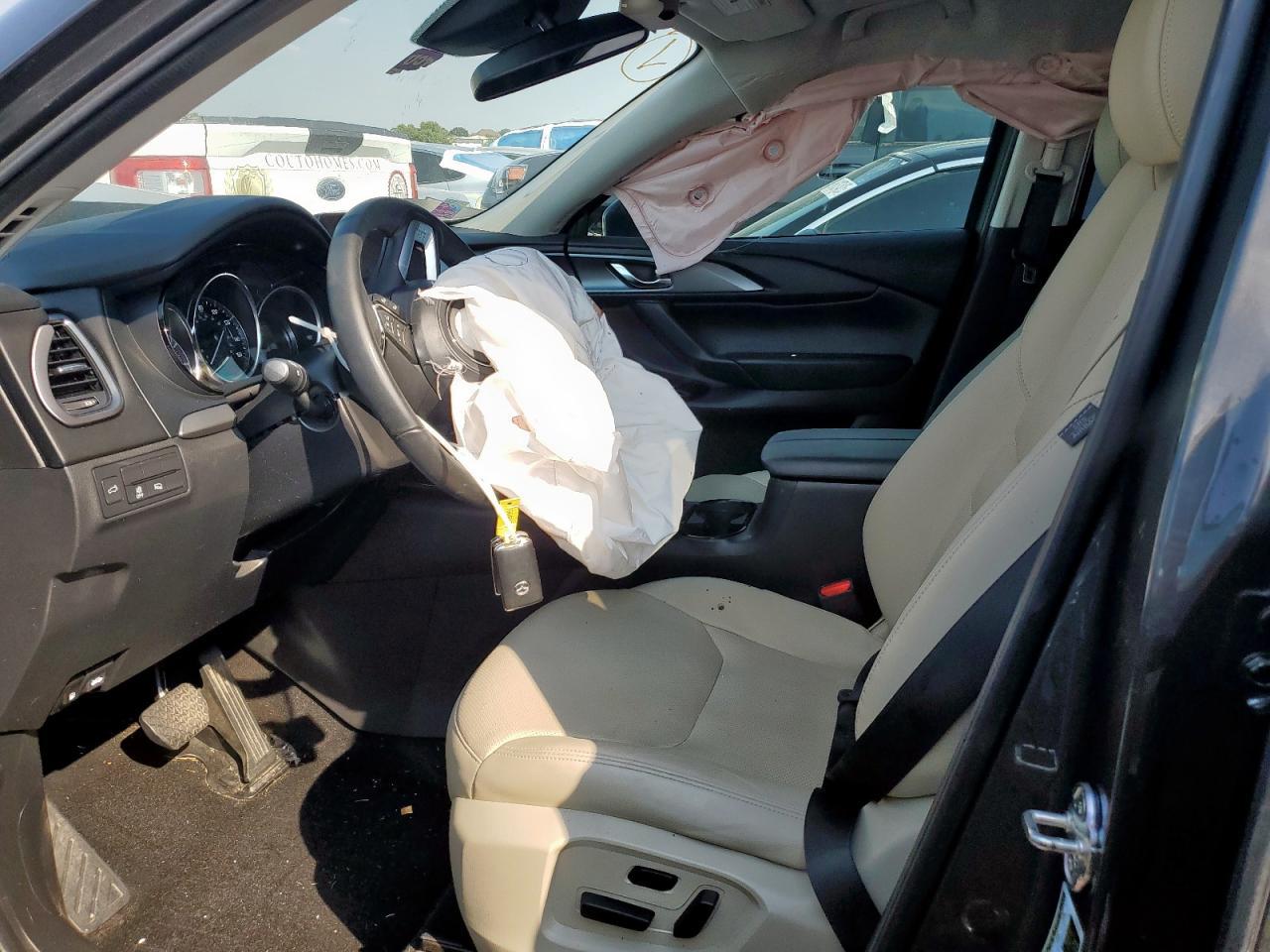 2023 Mazda Cx-9 Touring - Image 7