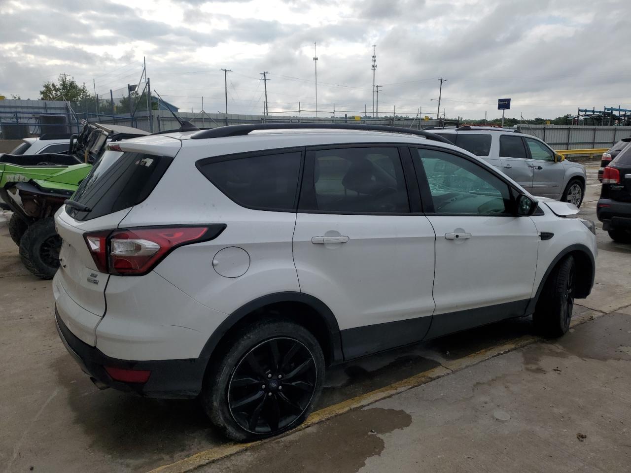 2019 Ford Escape Se - Фото 3