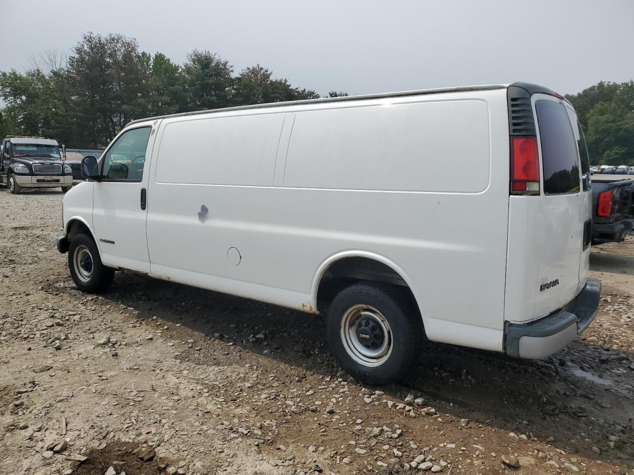 1998 GMC Savana G2500 - Image 2