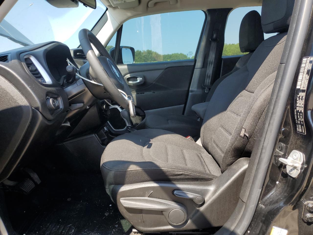 2020 Jeep Renegade Latitude - Image 7