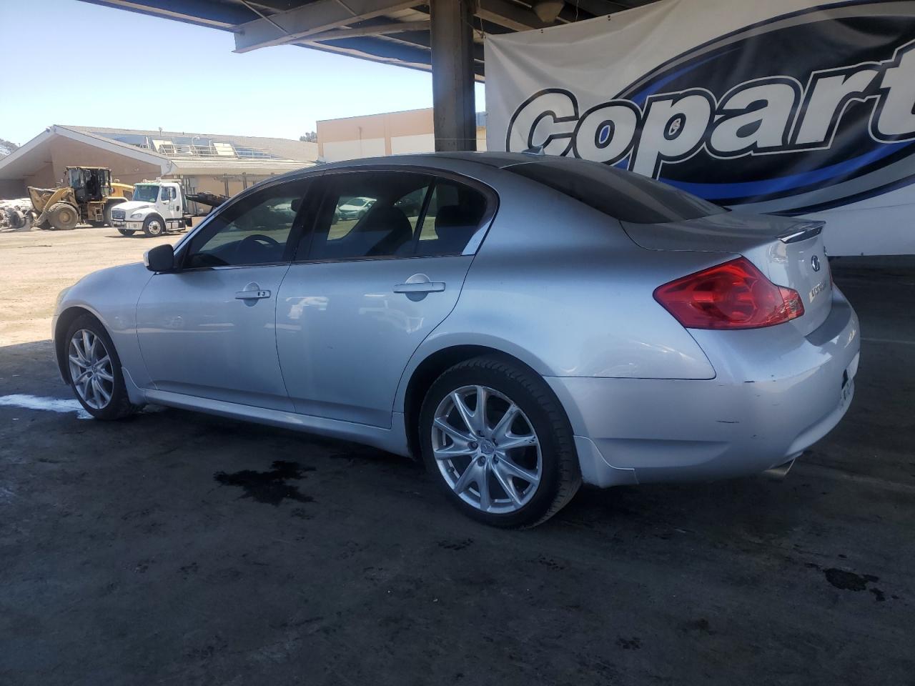 2009 Infiniti G37 - Image 2