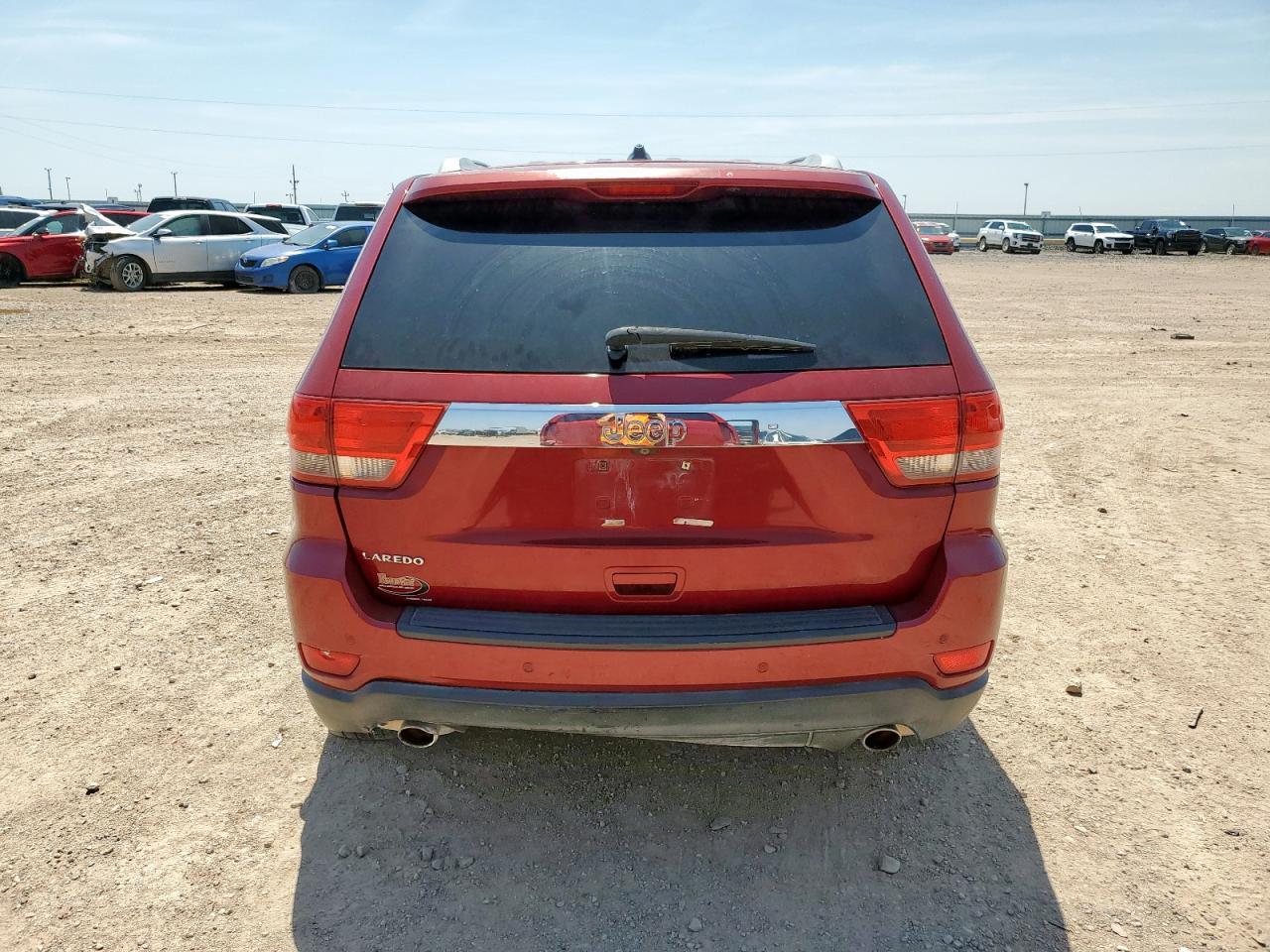 2012 Jeep Grand Cherokee Laredo - Image 6