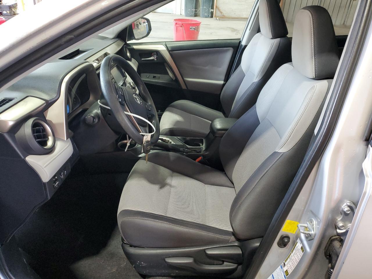 2015 Toyota Rav4 Xle - Image 7