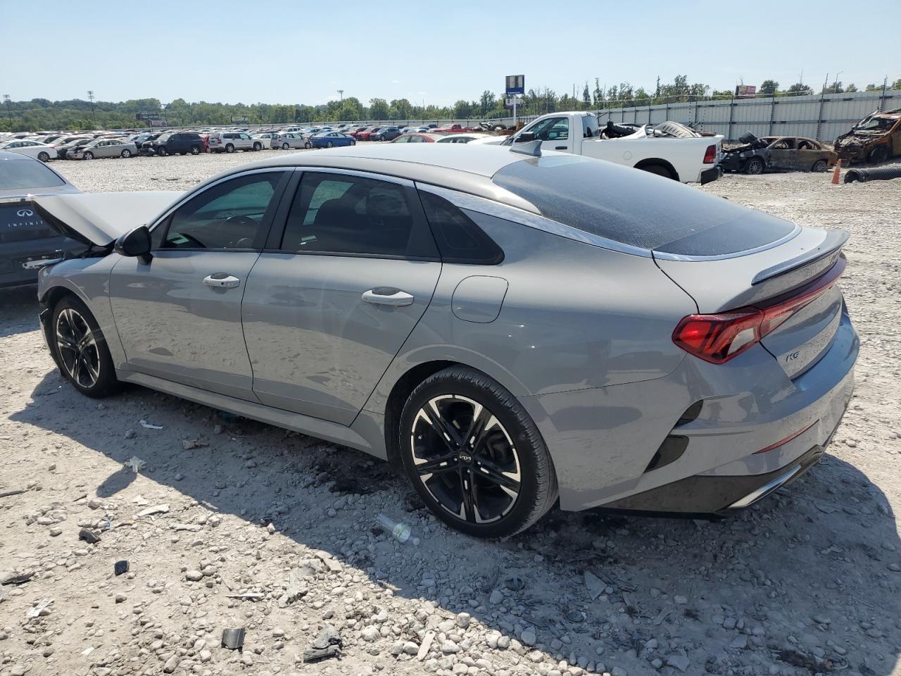 2022 Kia K5 Gt Line - Фото 2