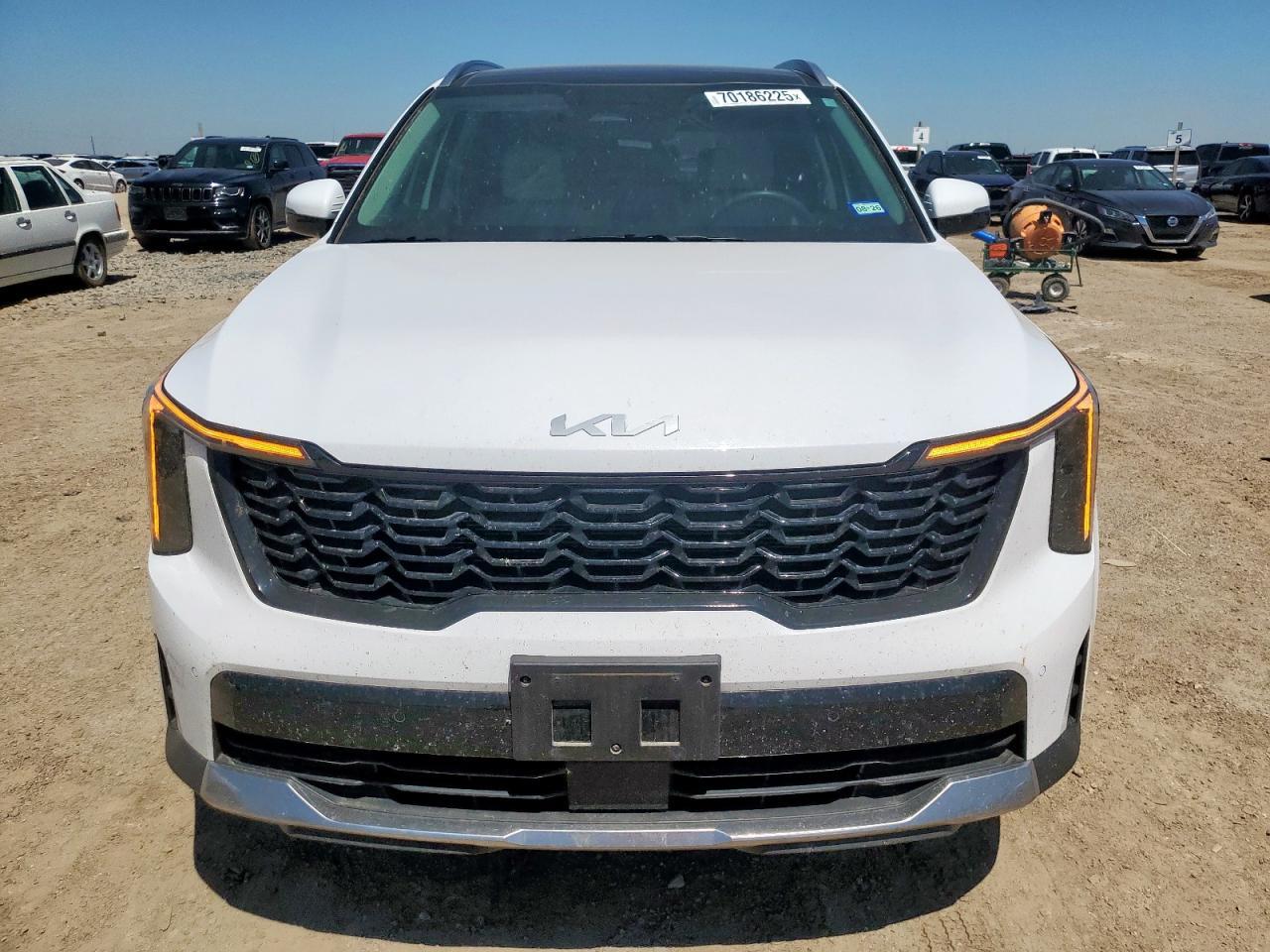 2024 Kia Sorento S - Image 5