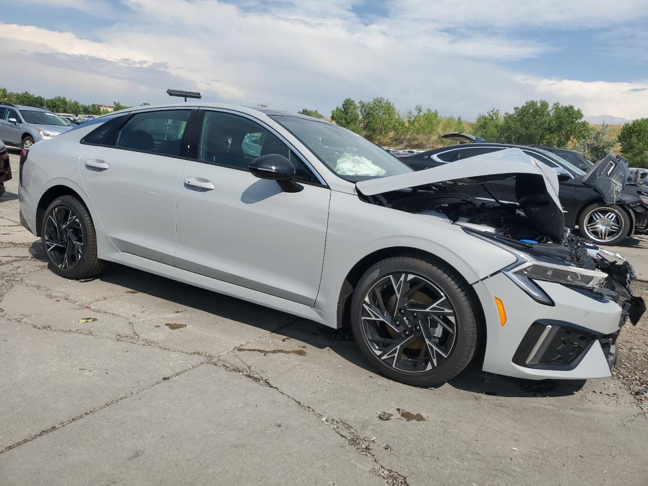 2025 Kia K5 Gt Line - Image 4