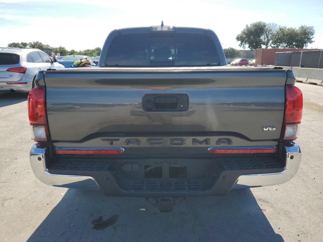 2019 Toyota Tacoma Double Cab - Фото 6