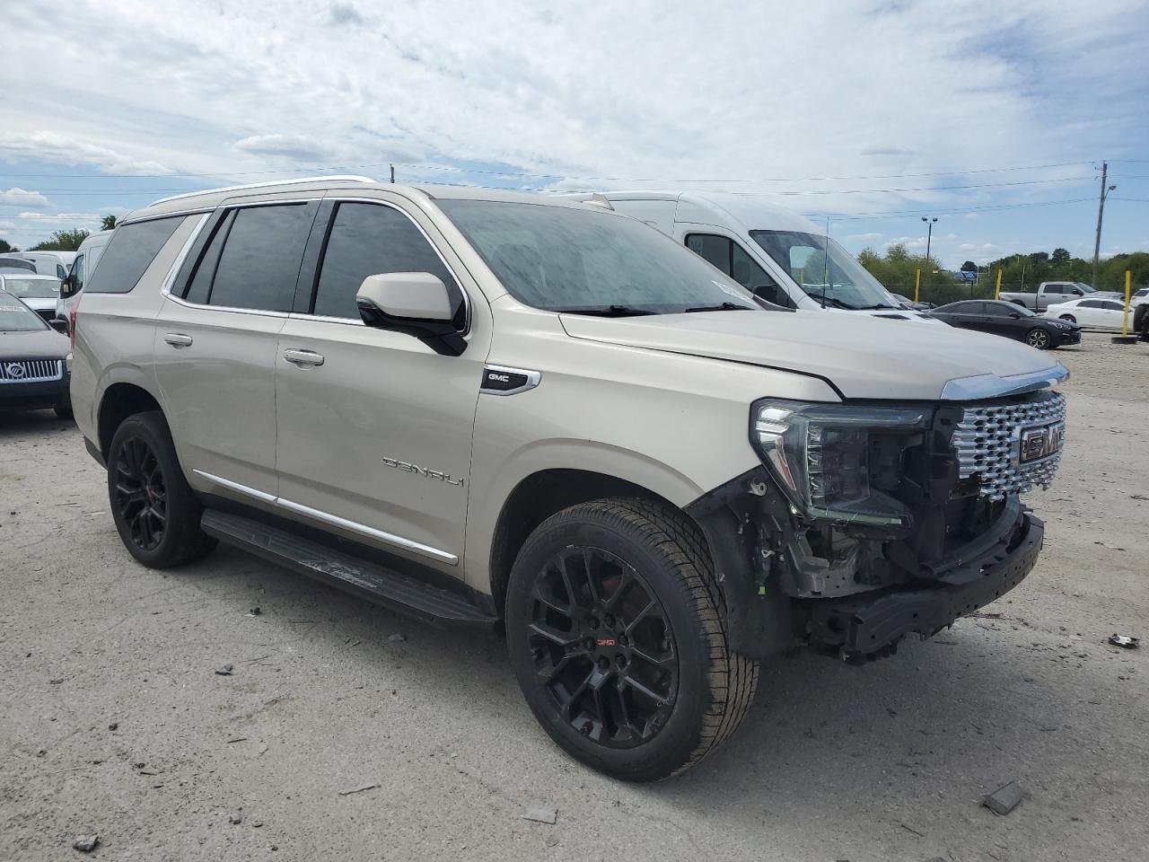 2022 GMC Yukon Denali - Фото 4