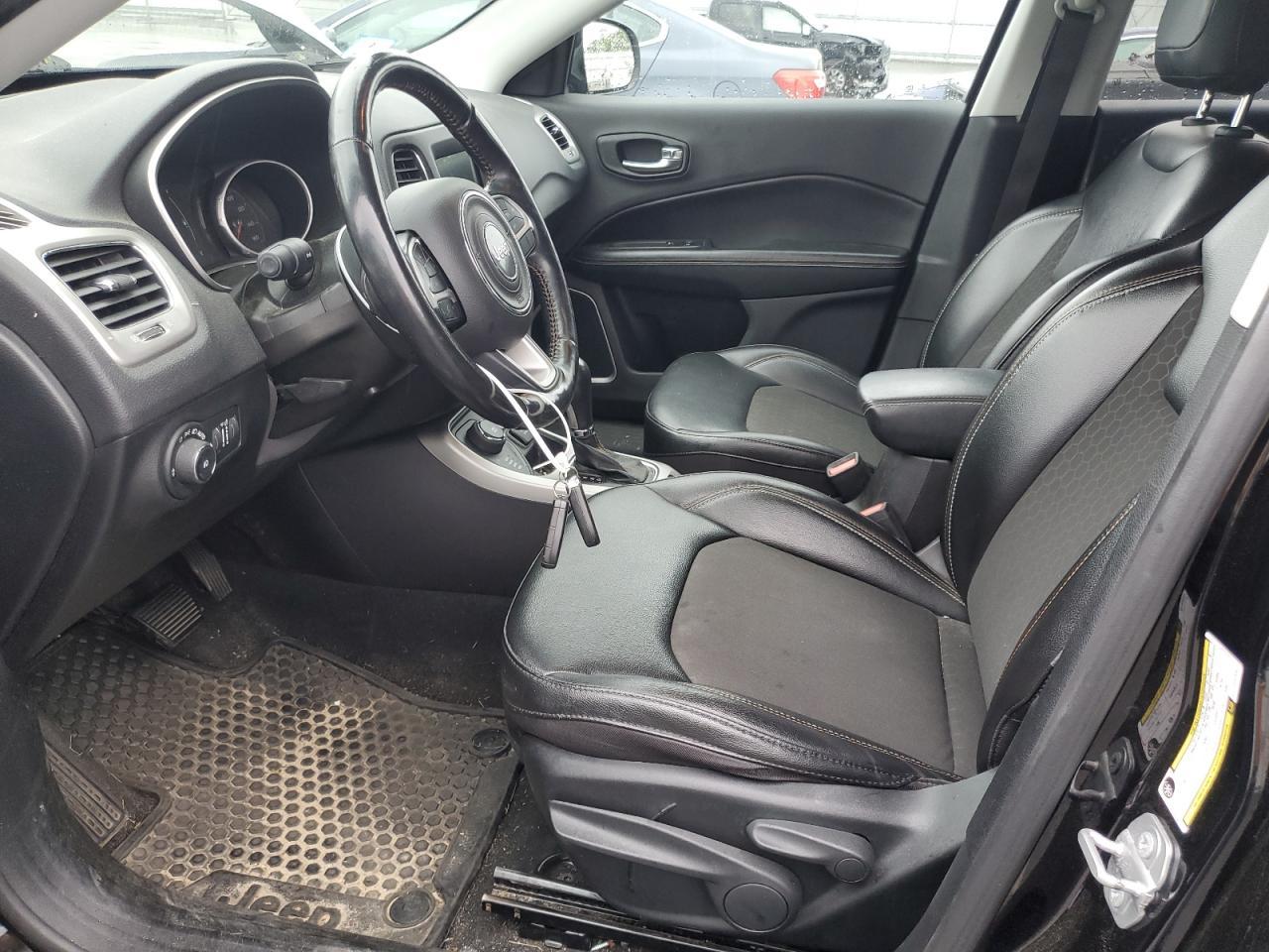 2020 Jeep Compass Latitude - Image 7